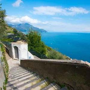 Orleans 3*, Amalfi Italien
